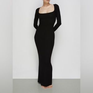 SKIMS long sleeved lounge dress XS